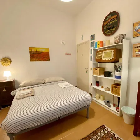 Homestay Josephine's 1 Viareggio