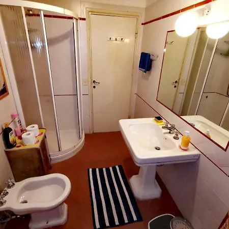 Homestay Josephine's 1 Viareggio